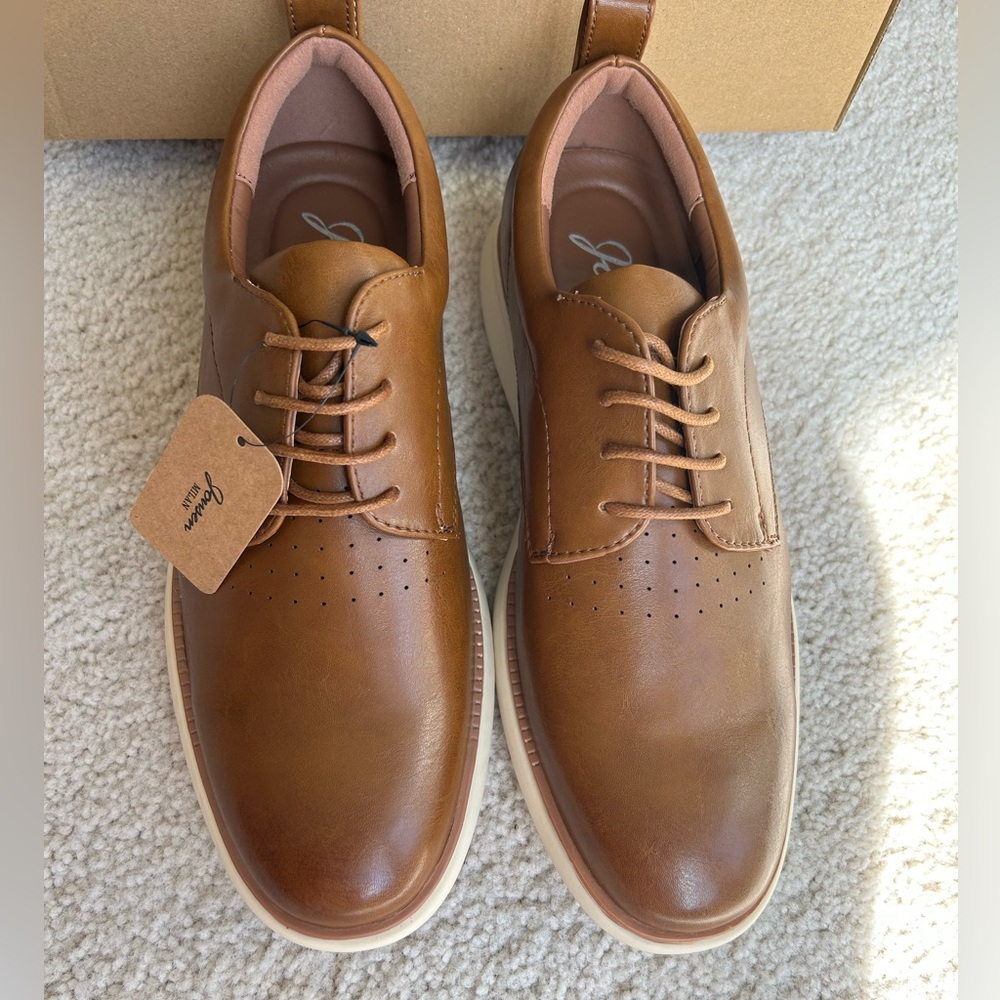 NWT Men's Brown  Derby Shoes with Cushioned Sole